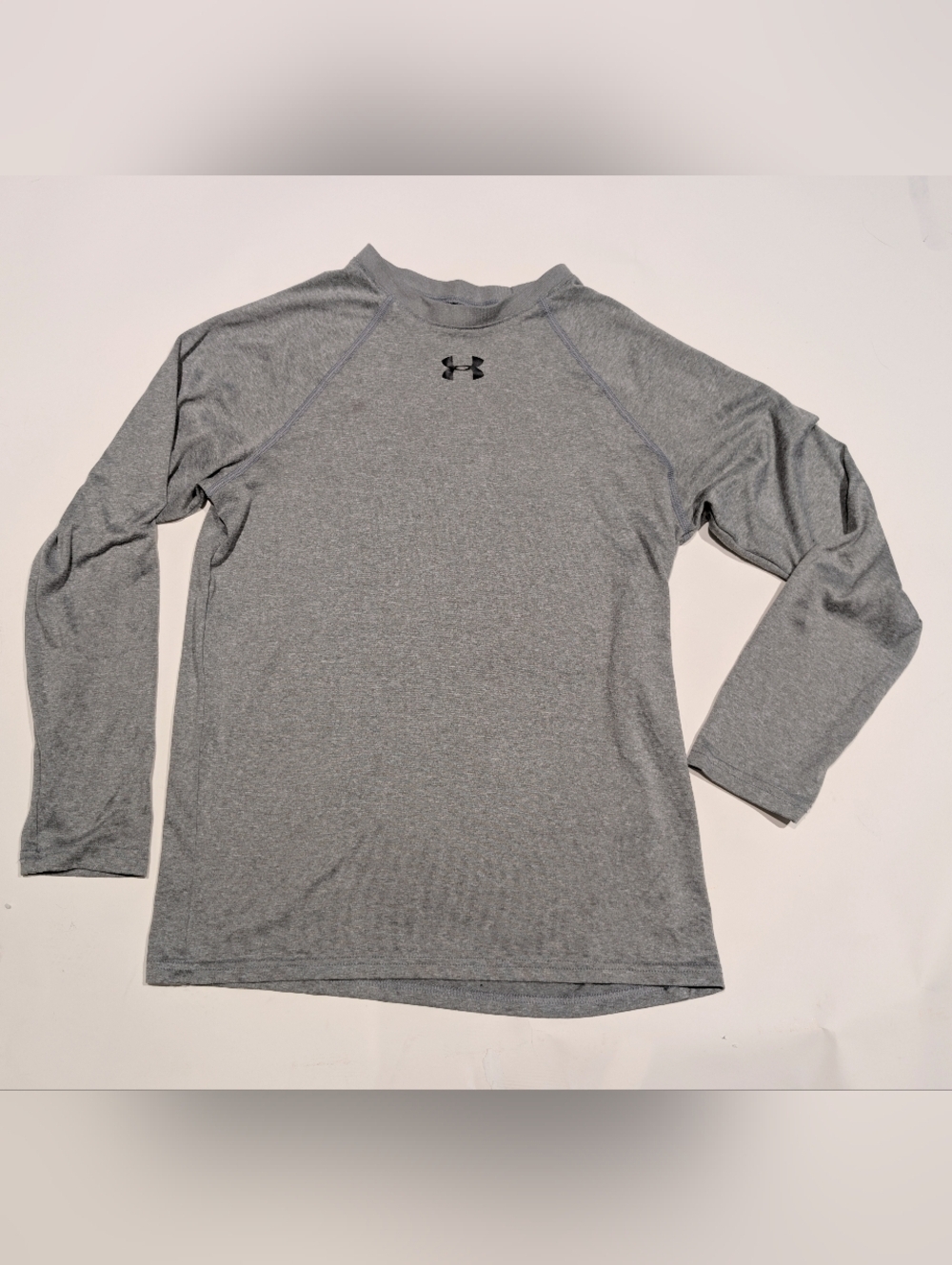 Under Armour Youth Long Sleeve Heather Gray Performance Top
